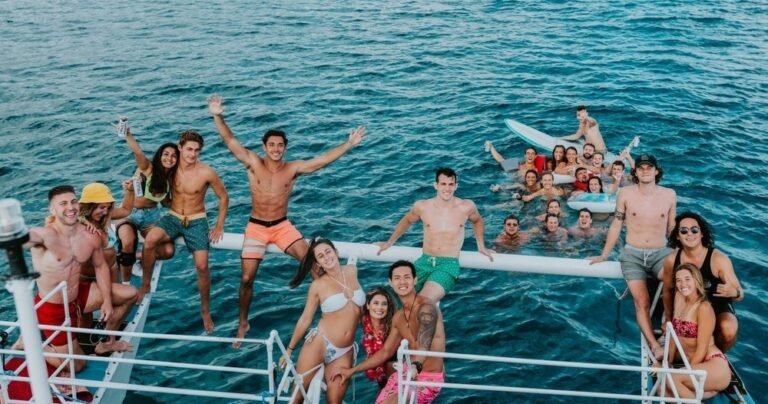 Oahu Bikini Bottom Dance Cruise 3 768x404